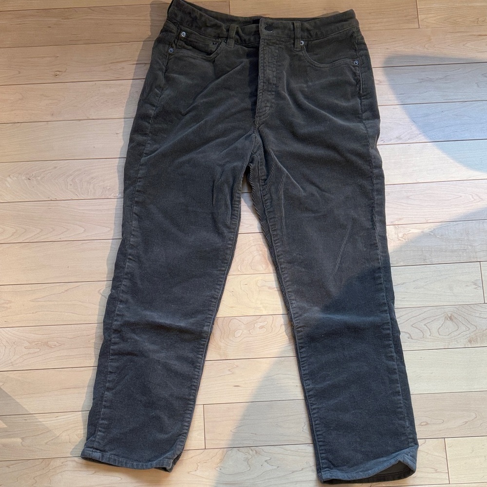 Quince Organic Stretch Corduroy Straight Leg Pants (Size 8)